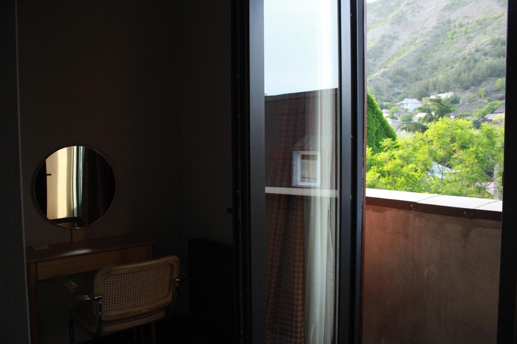 Margot Sololaki Hotel Tbilisi Room photo